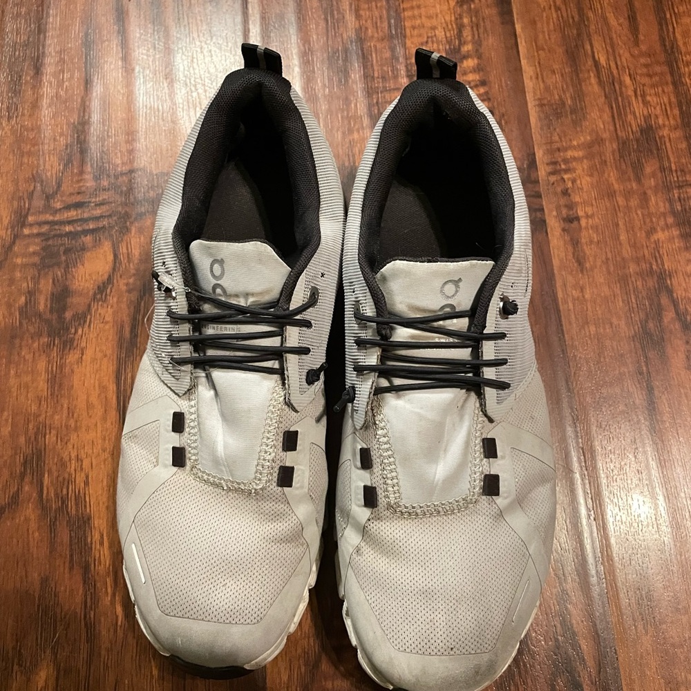 On Cloud 5 Glacier/White colorway. - Picture 3 of 7